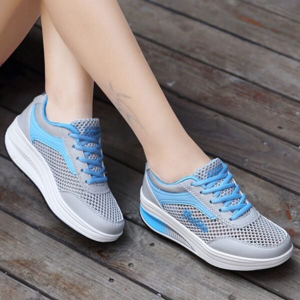 Women's thick-soled breathable casual shoes - Image 4